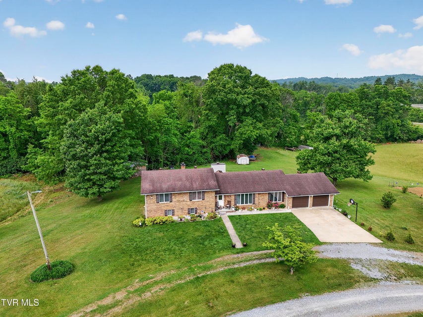 Photo #3: 19418 Brandywine Road