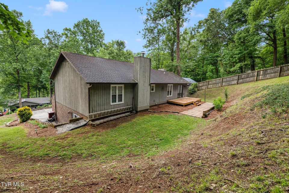 Photo #7: 707 Lazywood Drive