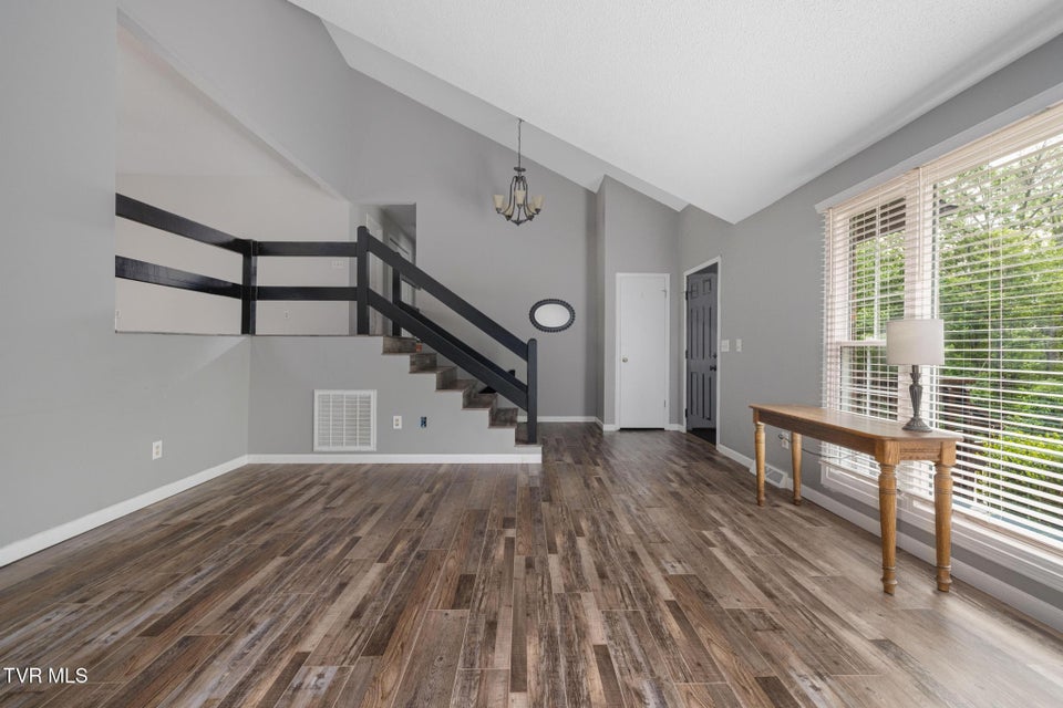 Photo #17: 707 Lazywood Drive