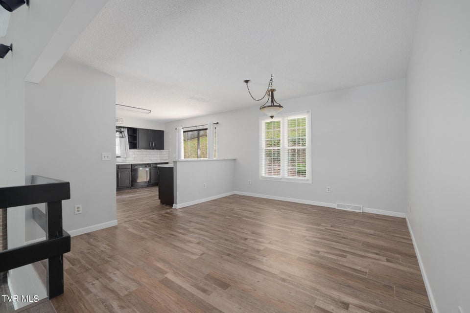 Photo #18: 707 Lazywood Drive