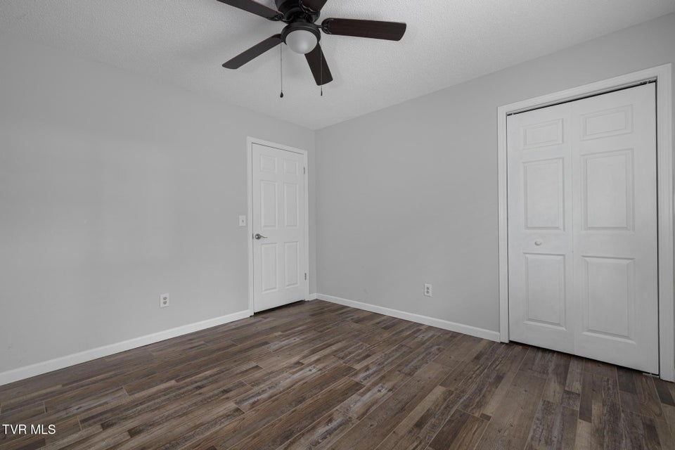 Photo #29: 707 Lazywood Drive