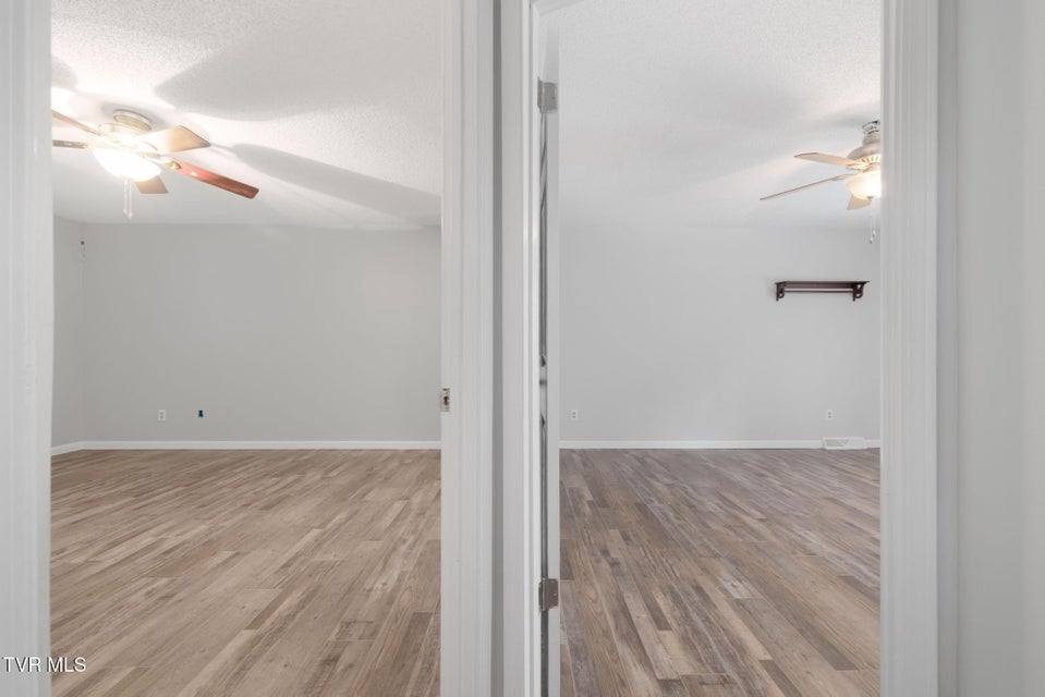 Photo #30: 707 Lazywood Drive