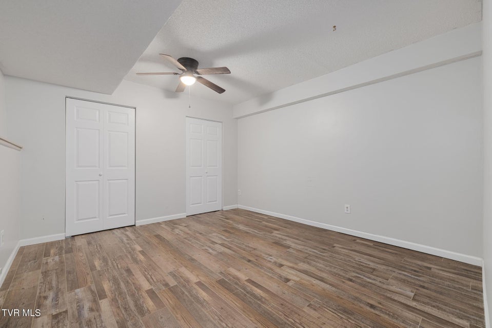 Photo #39: 707 Lazywood Drive