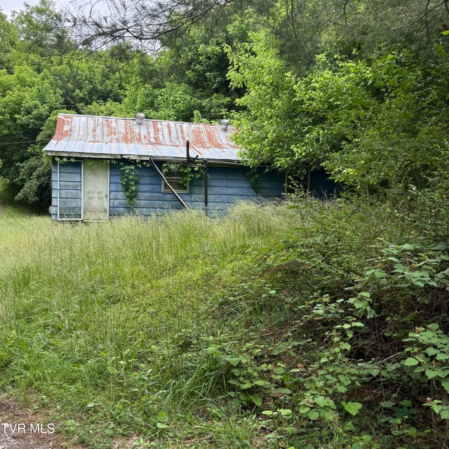 Photo #2: 1553 Sugar Pine Lane