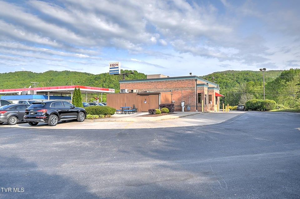 Photo #59: 1502 N Main Ave Avenue