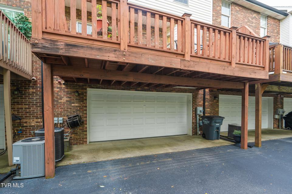 Photo #25: 1723 Blakewood Court