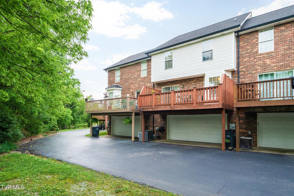 Photo #26: 1723 Blakewood Court