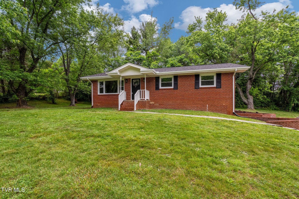 Photo #2: 630 Briar Patch Lane