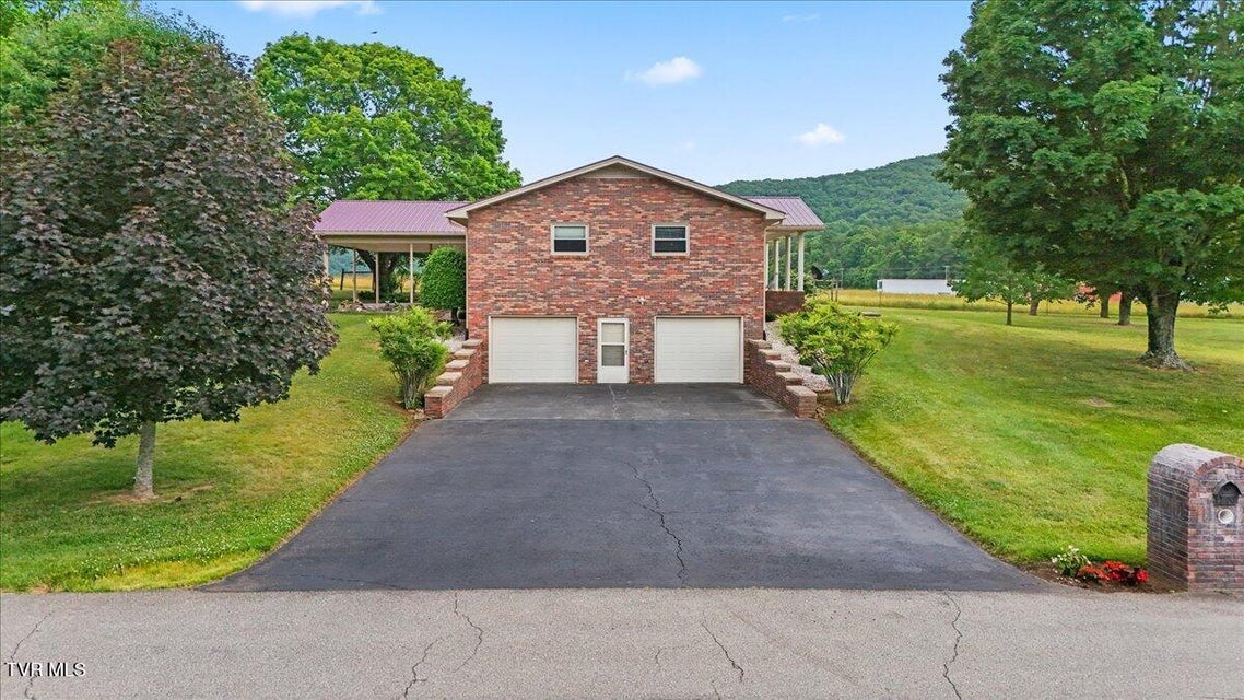 Photo #4: 120 Maple Lane