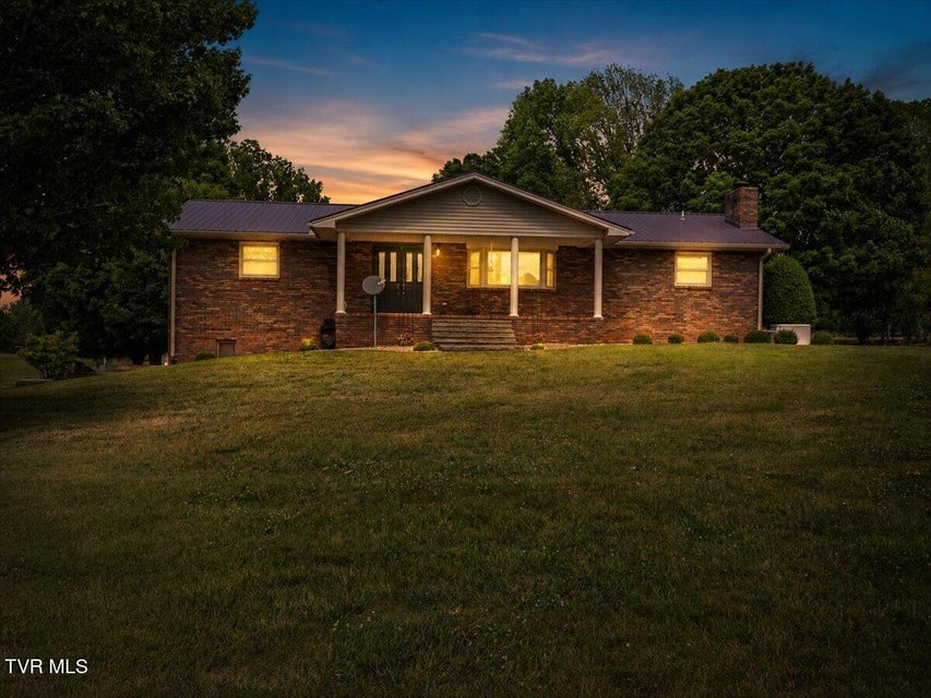 Photo #2: 120 Maple Lane