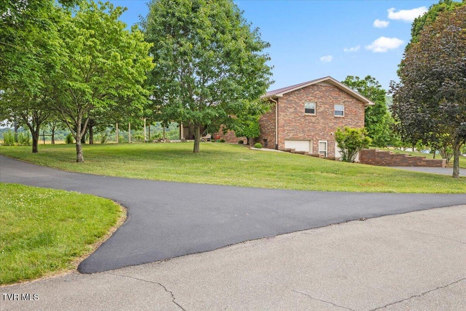 Photo #63: 120 Maple Lane