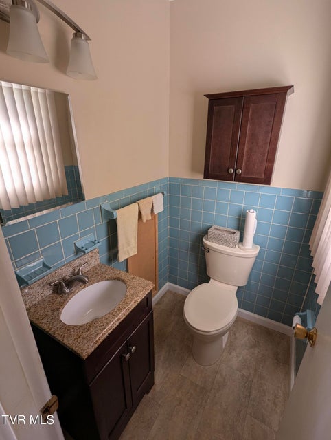 Photo #5: 329 Kay Avenue