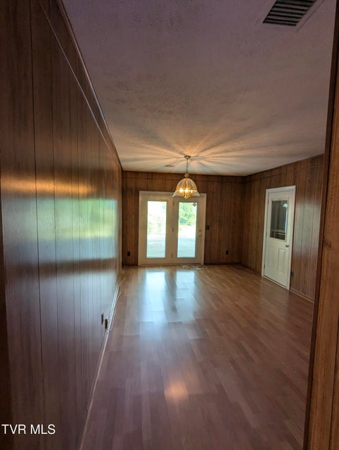 Photo #10: 329 Kay Avenue