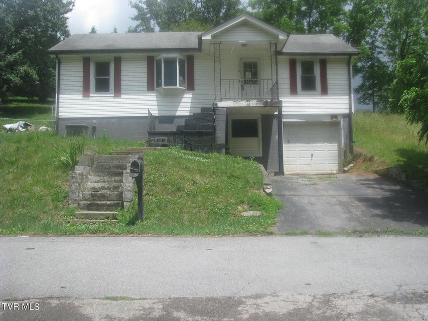 Photo #3: 129 Fredrick Street