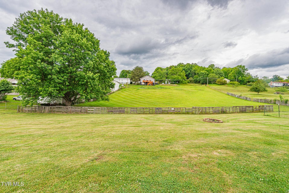 Photo #43: 1115 Qualls Road