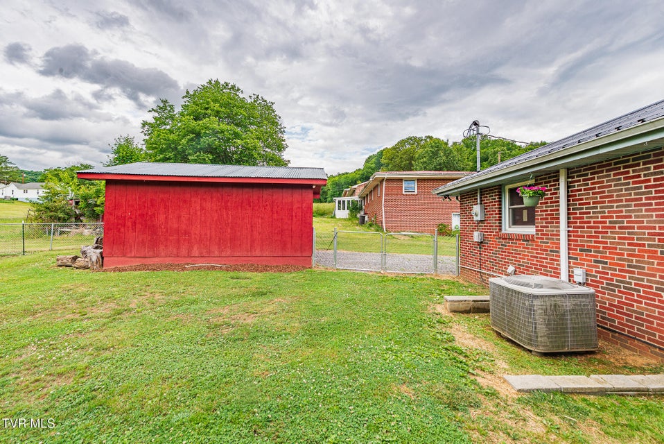 Photo #48: 1115 Qualls Road