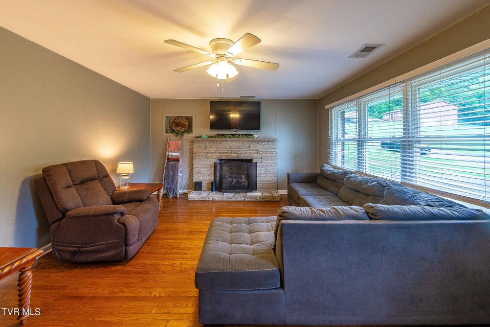 Photo #10: 1115 Qualls Road