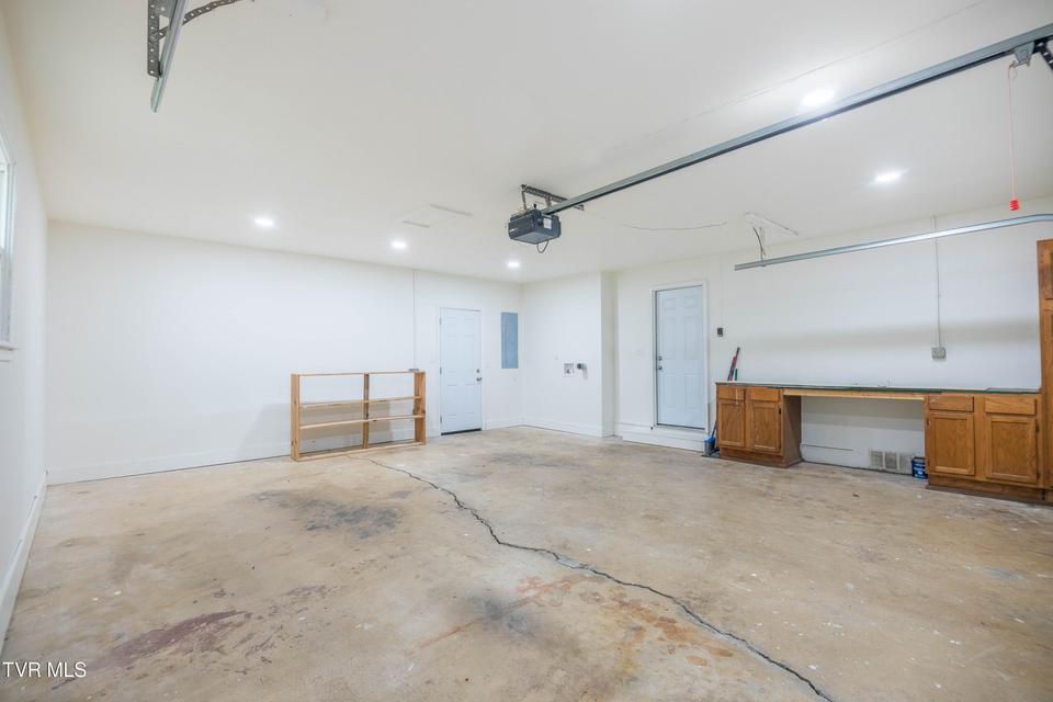 Photo #11: 1404 Brentwood Drive