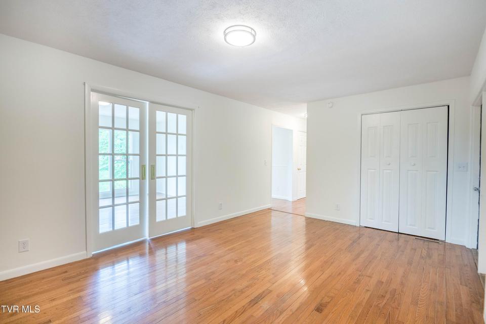 Photo #16: 1404 Brentwood Drive