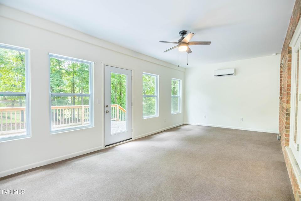 Photo #17: 1404 Brentwood Drive