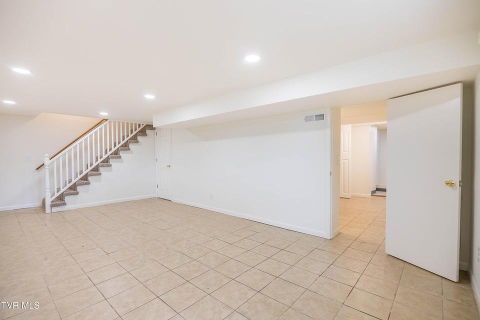 Photo #32: 1404 Brentwood Drive