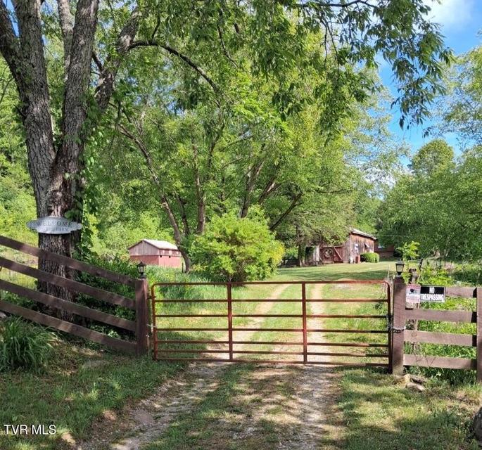 Photo #33: 451 Heaton Creek Road