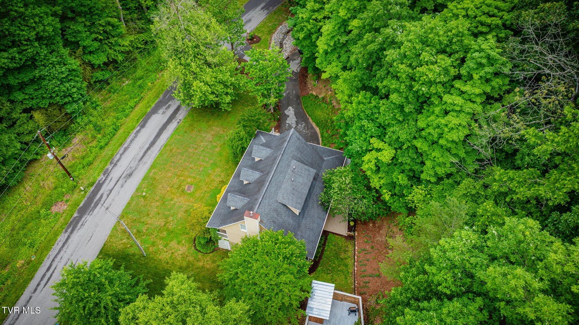 Photo #46: 1933 Birchwood Road