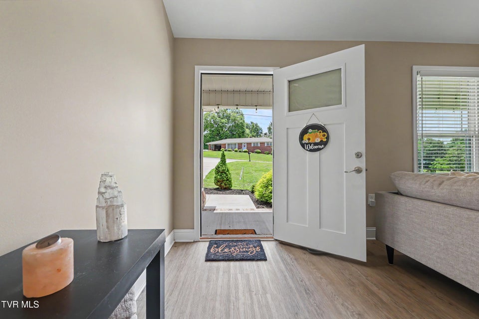 Photo #6: 919 Martingale Drive