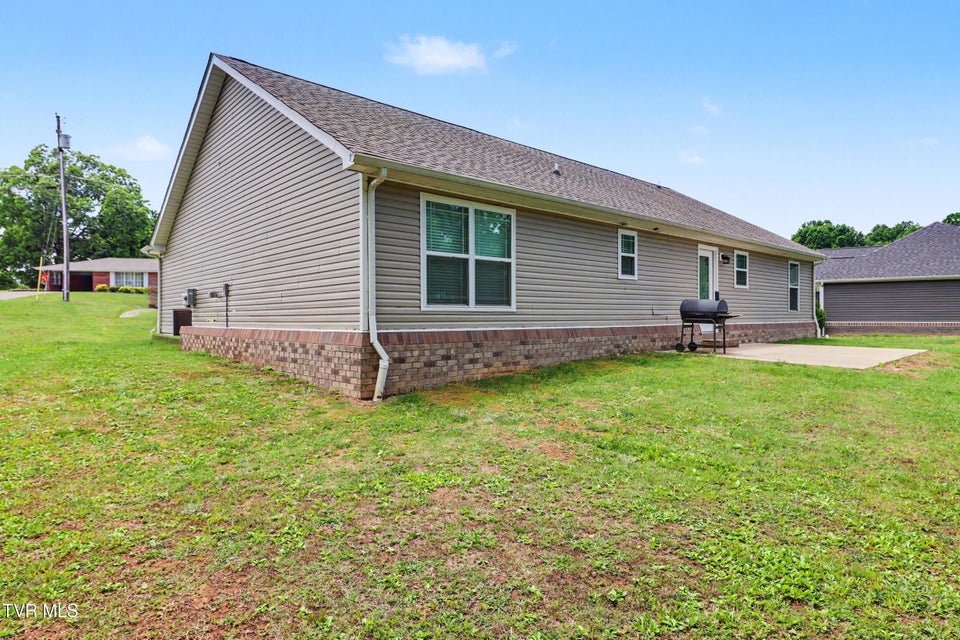 Photo #30: 919 Martingale Drive