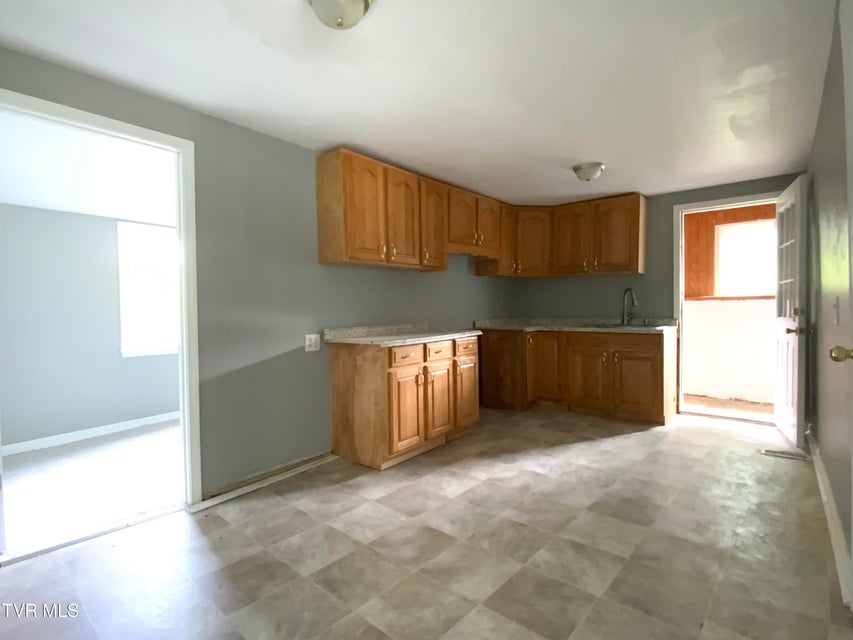 Photo #14: 211 Locust Street