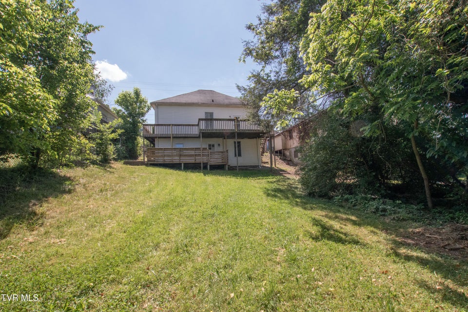 Photo #10: 708 Portsmouth Avenue