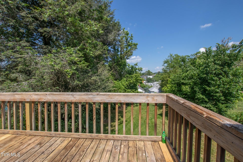 Photo #15: 708 Portsmouth Avenue