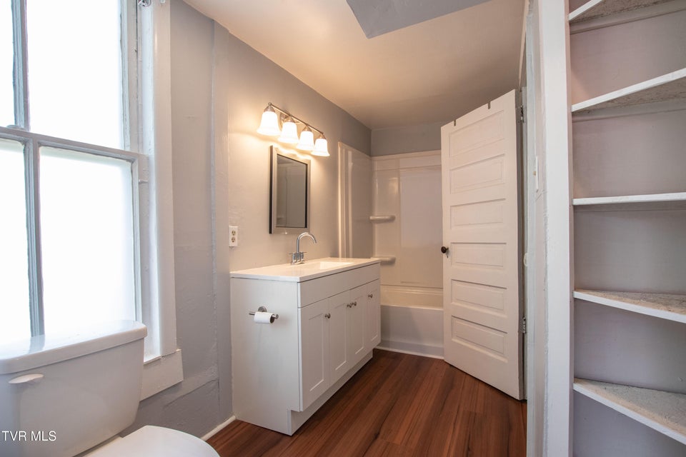 Photo #21: 708 Portsmouth Avenue