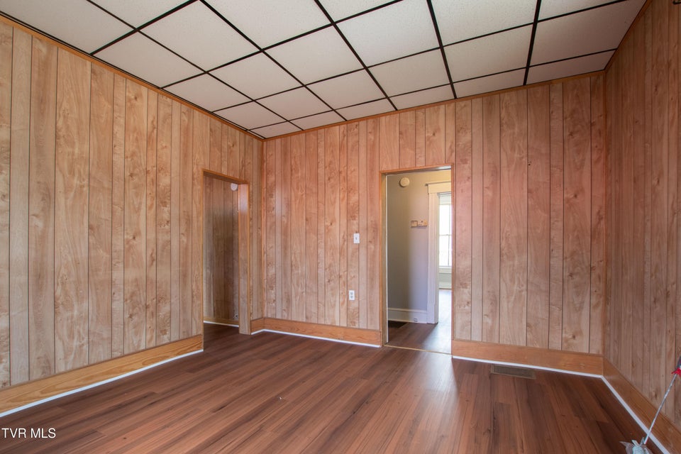 Photo #25: 708 Portsmouth Avenue