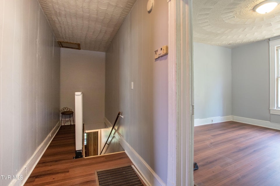 Photo #26: 708 Portsmouth Avenue