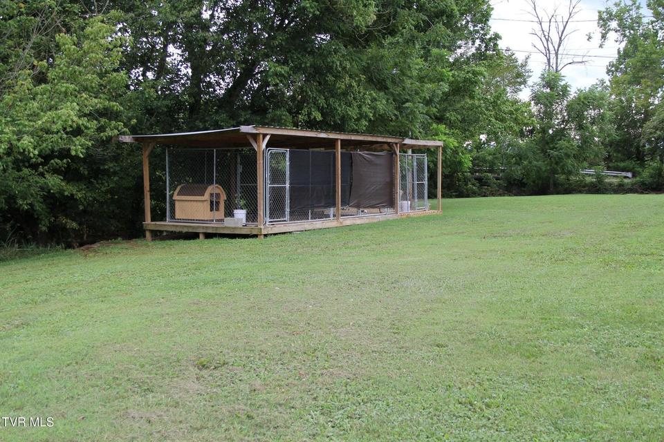 Photo #13: 90 Darnell Road