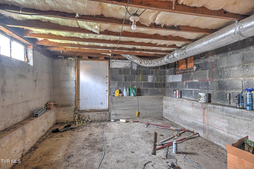 Photo #29: 818 Birch Street