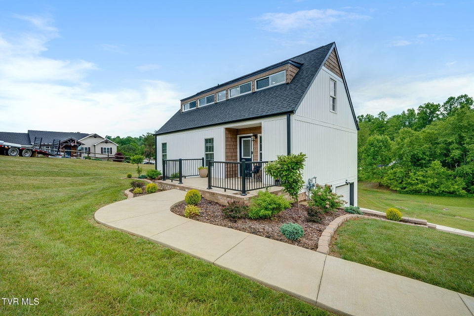 Photo #3: 512 Meadowlark Drive