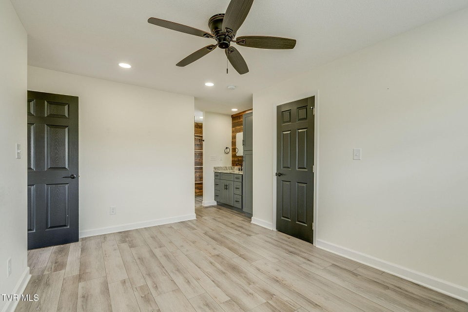 Photo #14: 512 Meadowlark Drive