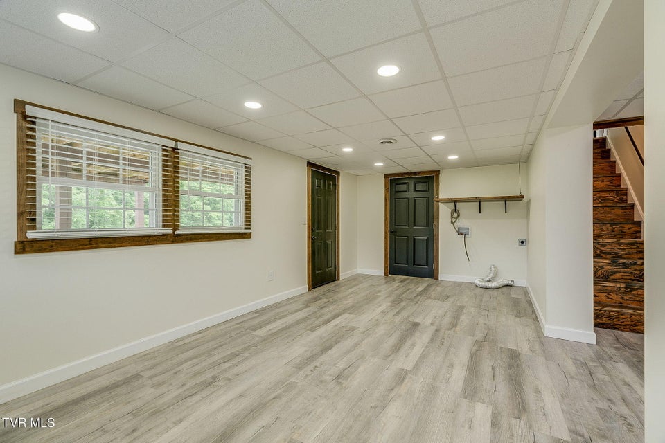 Photo #24: 512 Meadowlark Drive