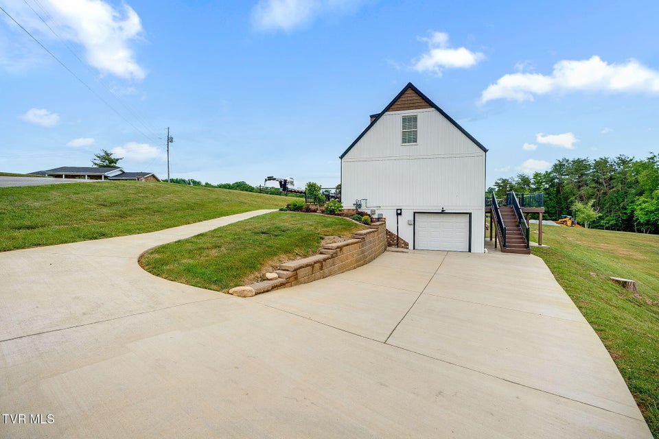 Photo #28: 512 Meadowlark Drive