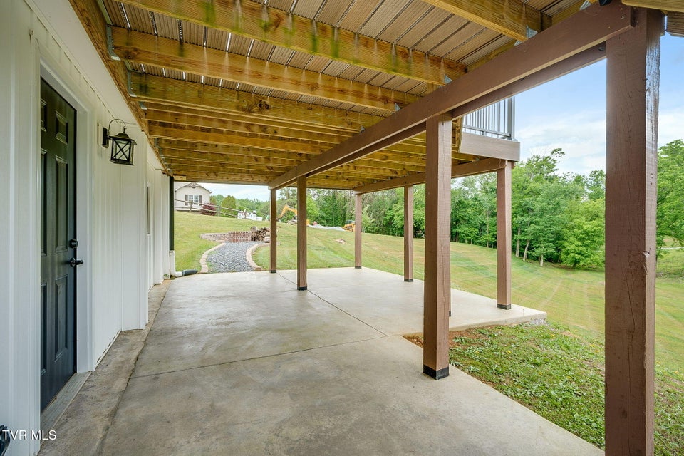 Photo #32: 512 Meadowlark Drive