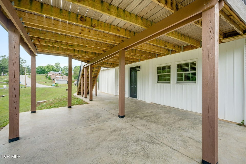 Photo #33: 512 Meadowlark Drive