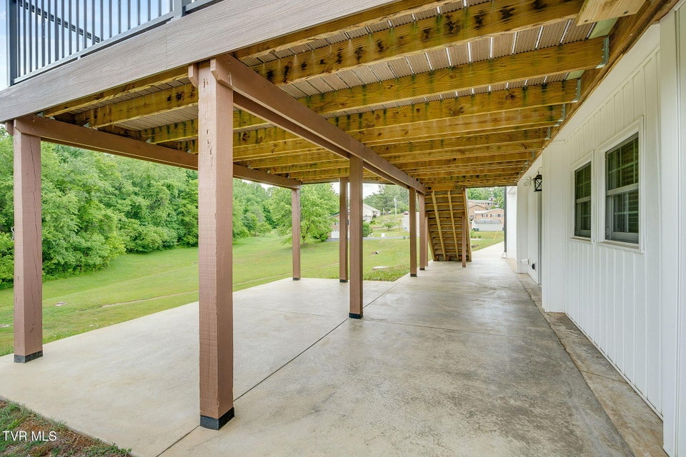 Photo #34: 512 Meadowlark Drive