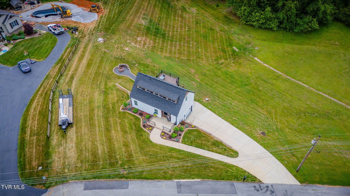 Photo #39: 512 Meadowlark Drive