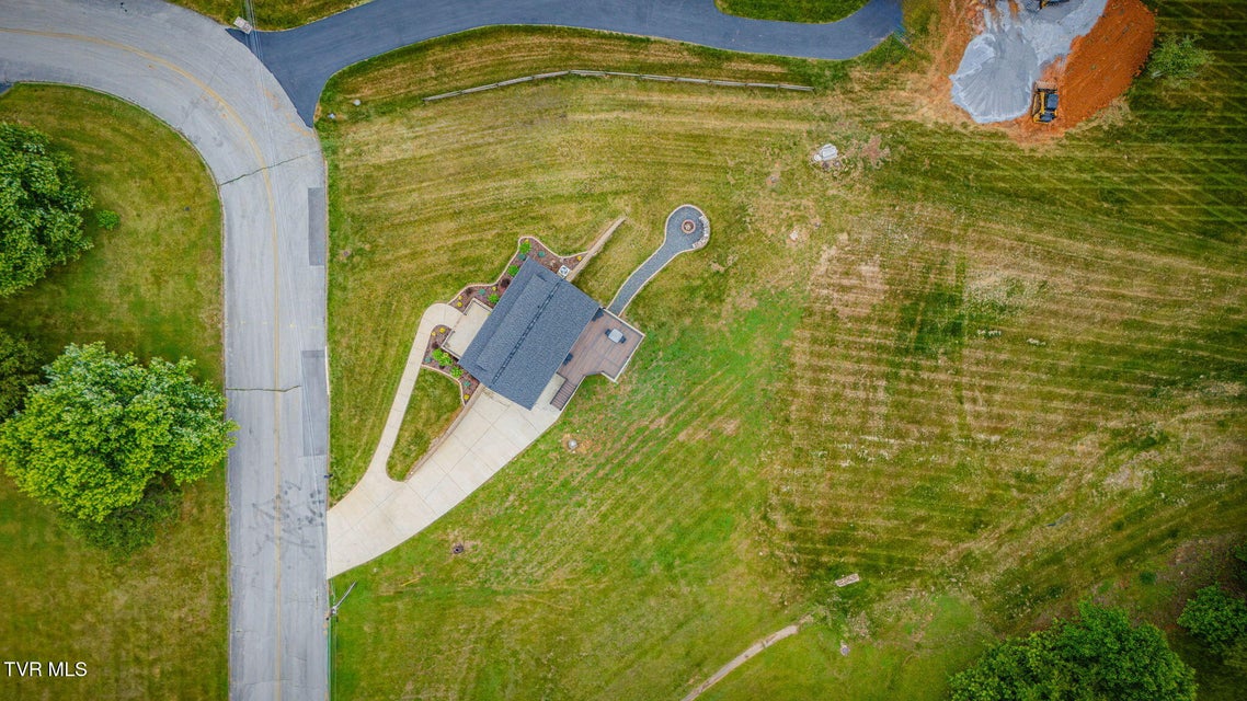 Photo #43: 512 Meadowlark Drive