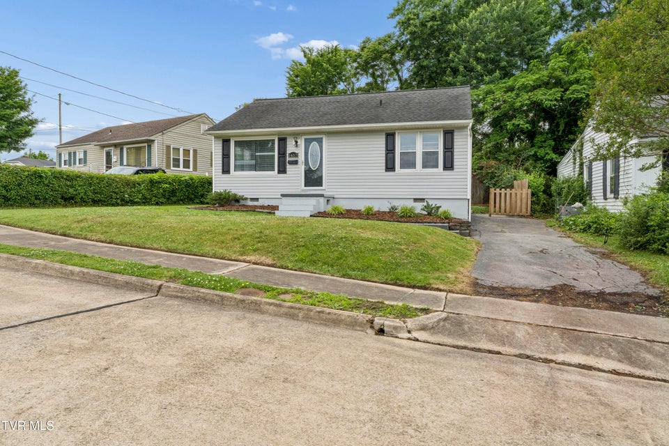 Photo #34: 1457 Belmont Drive