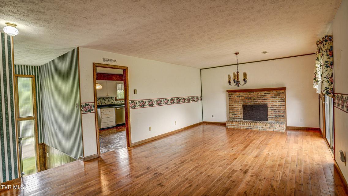 Photo #11: 4417 Matilda Place