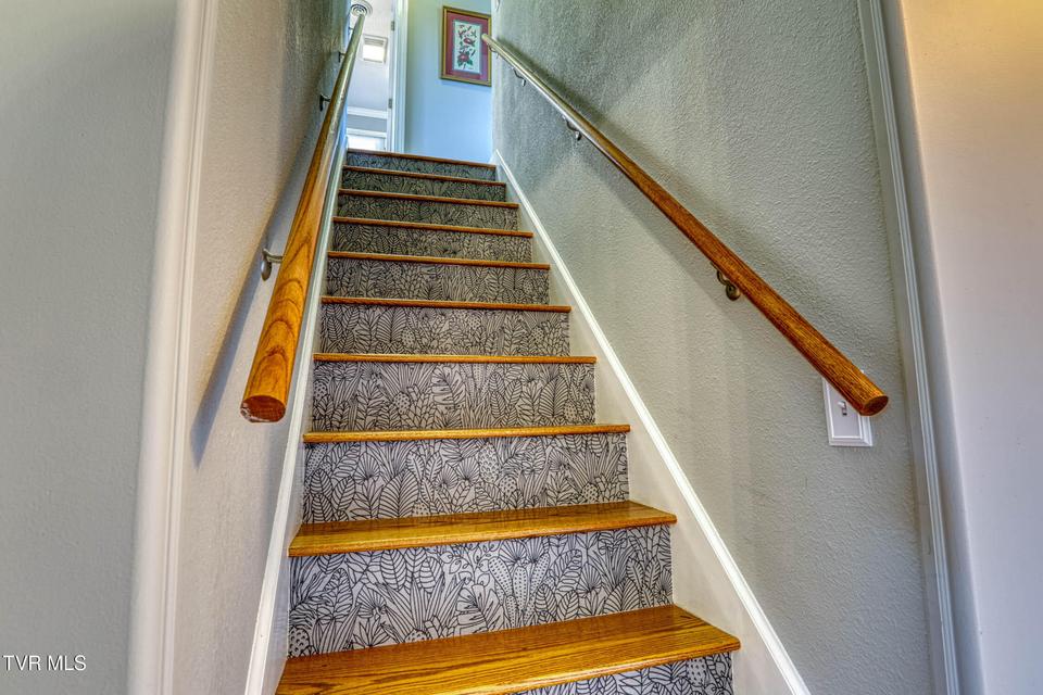 Photo #25: 209 Bernard Avenue