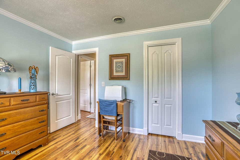 Photo #36: 209 Bernard Avenue